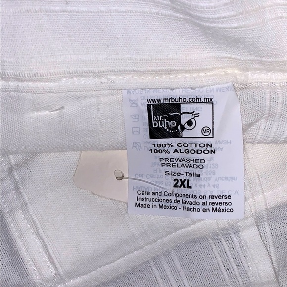 Mr.Búho white cargo shorts - Picture 2 of 3